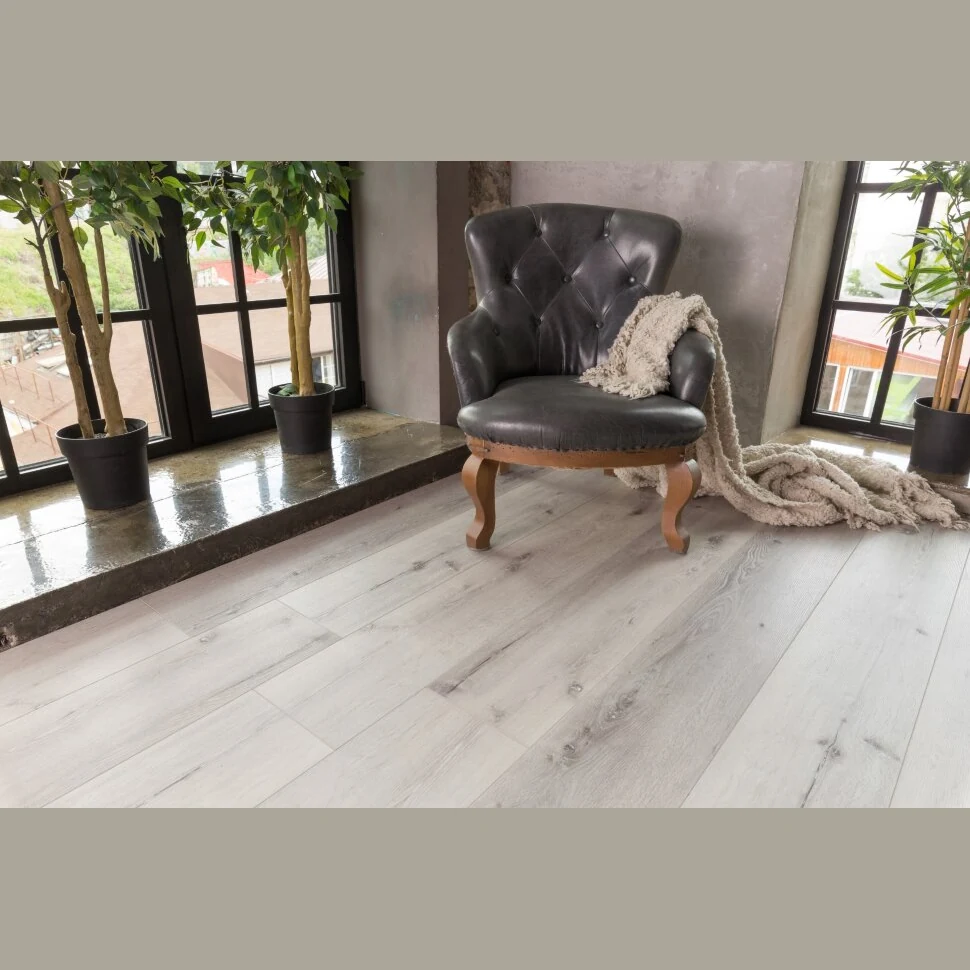 Виниловый ламинат клеевой AQUAFLOOR Realwood XL GLUE AF8005XL GLUE (1524x228x2.5 мм)