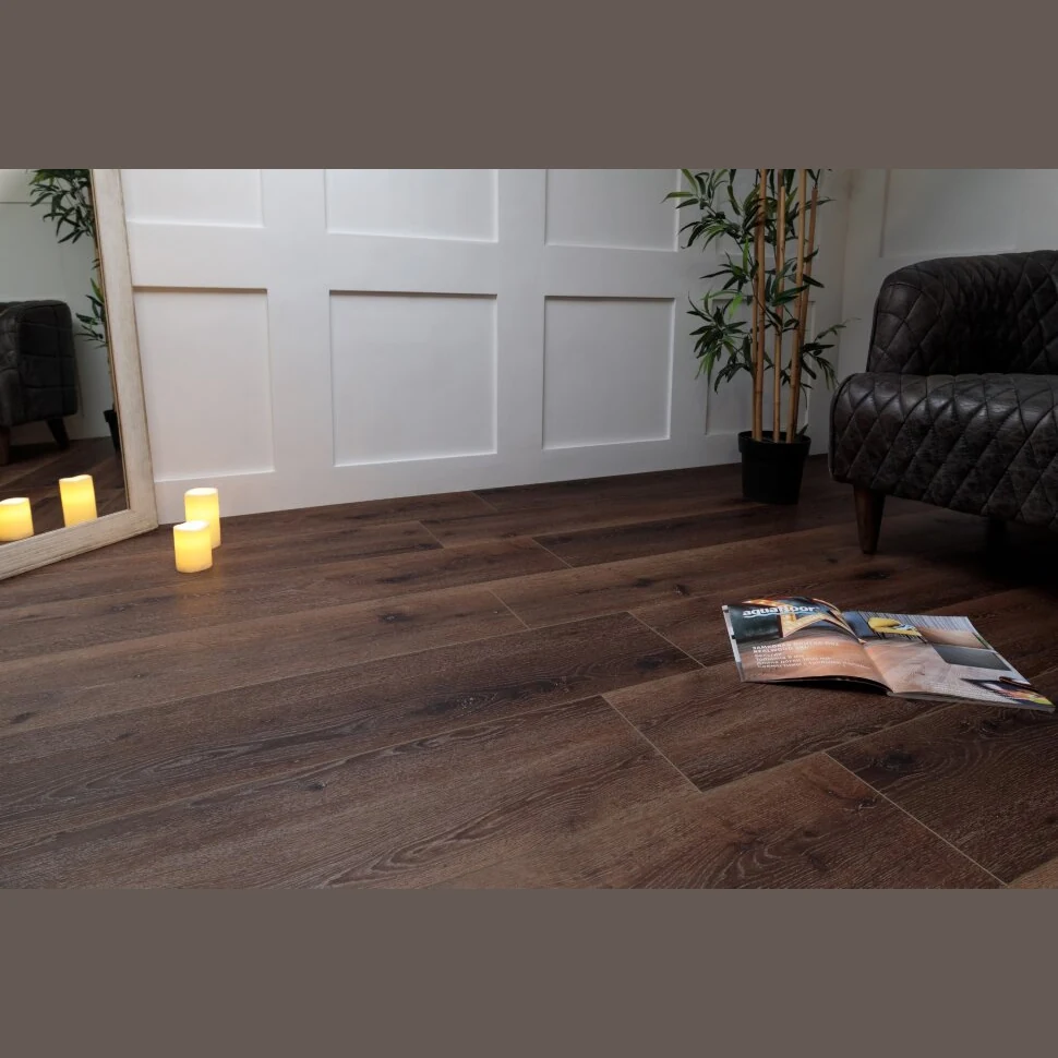 Виниловый ламинат клеевой AQUAFLOOR Realwood XL GLUE AF8010XL GLUE (1524x228x2.5 мм)
