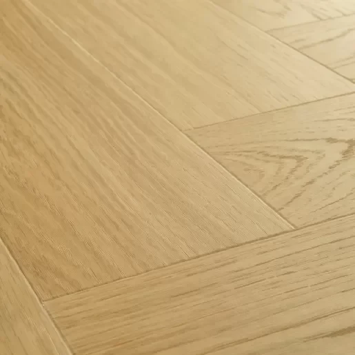 Жесткая ПВХ плитка QUICK-STEP ALPHA VINYL CIRO, ёлка, Дуб чистый медовый AVHBU40360 (630х126х5+1мм)