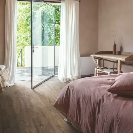 Жесткая ПВХ плитка QUICK-STEP ALPHA VINYL BLOOM AVMPU40199 Дуб осенний шоколадный (1494х209х5+1мм)