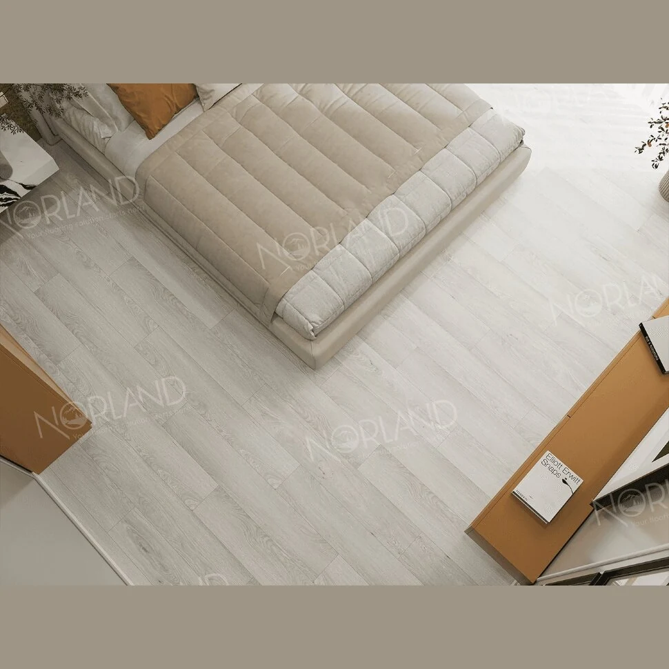 Ламинат NORLAND Elegant Strong Дуб Ман LF302-15 (1220х198х12мм)