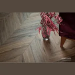 Виниловый ламинат VINILAM PARQUET CHEVRON Glue RI107516 Шеврон Лувр (690х115х2.5мм)
