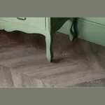 Виниловый ламинат VINILAM PARQUET CHEVRON Glue RI153616CL4 Шеврон Шампань (690х115х2.5мм)