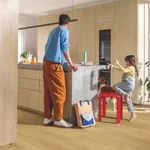 Жесткая ПВХ плитка QUICK-STEP ALPHA VINYL BLOOM AVMPU40318 Дуб медовый брашированный (1494х209х5+1мм)