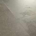 Жесткая ПВХ плитка QUICK-STEP ALPHA VINYL ILLUME AVMTU40273 Бетон облачный (856х428х5+1мм)
