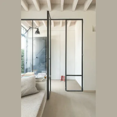 ПВХ плитка Quick-Step Vinyl Flex Liv Сатиновый дуб серо-коричневый SGSPC20312 (1219,2x184,15x2,5 мм)