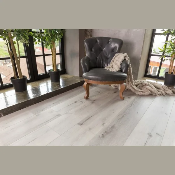 Виниловый ламинат клеевой AQUAFLOOR Realwood XL GLUE AF8005XL GLUE (1524x228x2.5 мм)