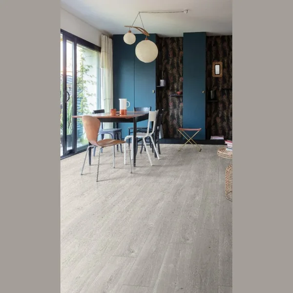 Плитка ПВХ Quick Step Alpha Vinyl Medium Planks Дуб хлопковый темно-серый AVMP40202